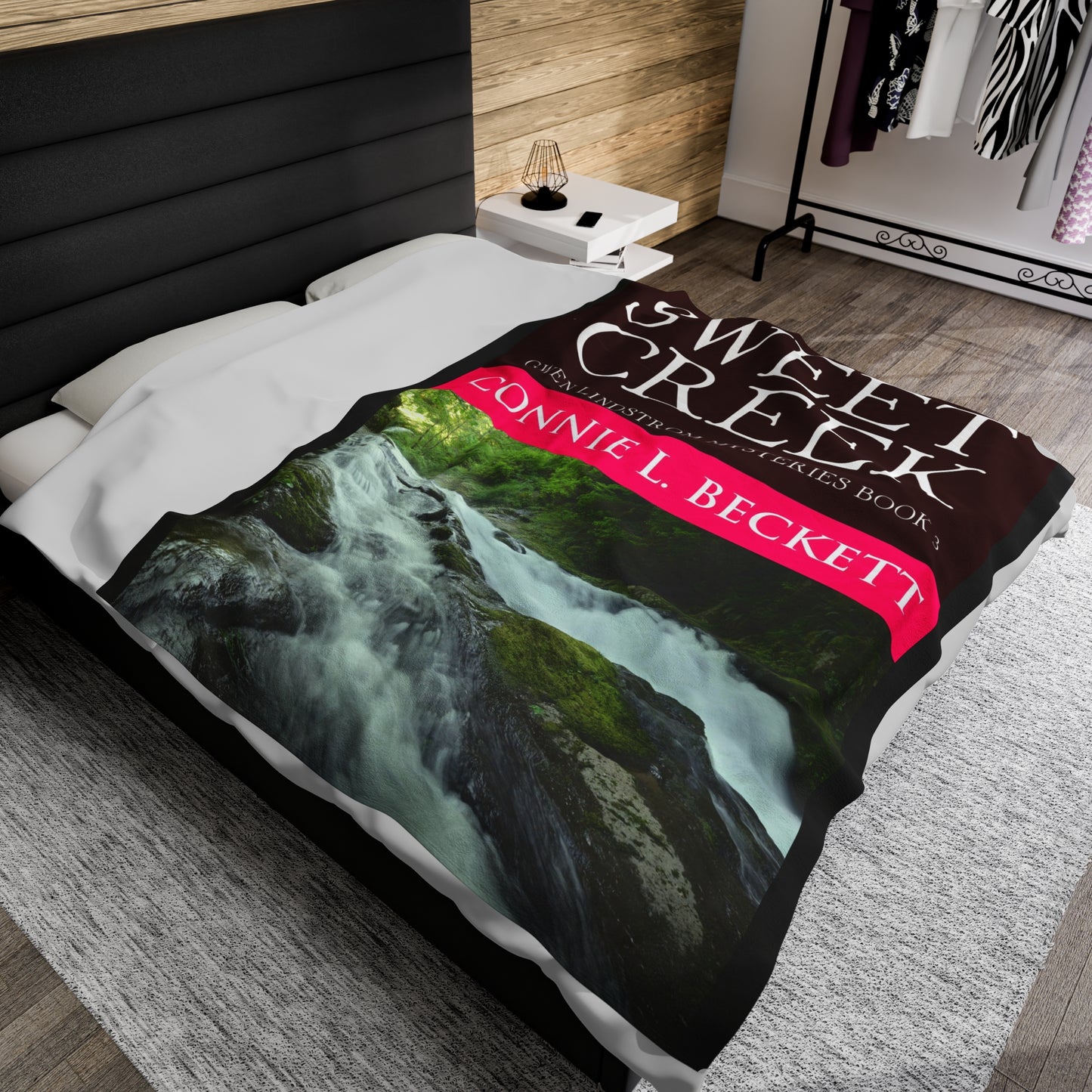 Sweet Creek - Velveteen Plush Blanket