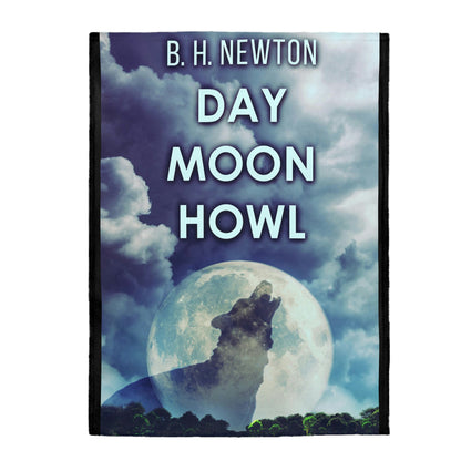 Day Moon Howl - Velveteen Plush Blanket